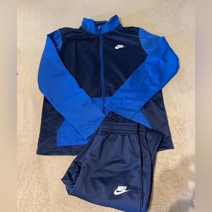 Boys Nike Tracksuit Size XL
